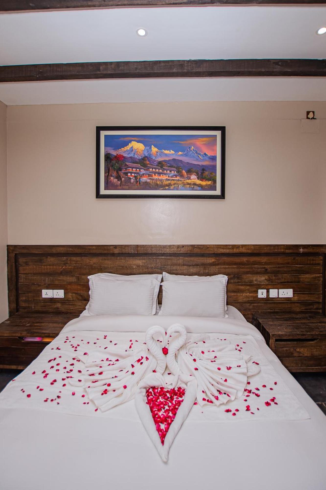 Raniban Retreat Hotel Pokhara Buitenkant foto